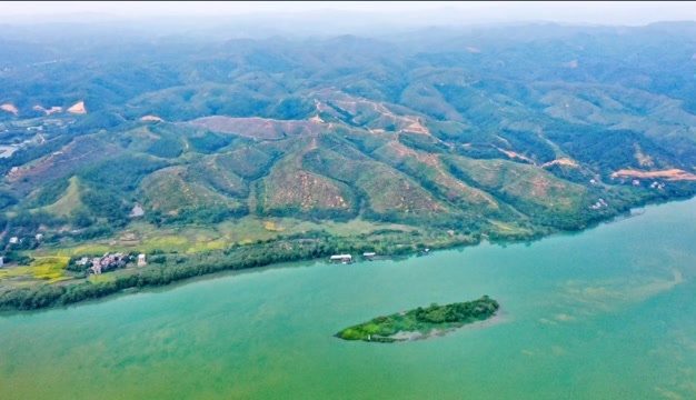  山地