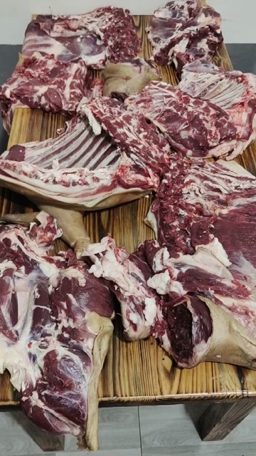 威宁县羊肉，黑山羊