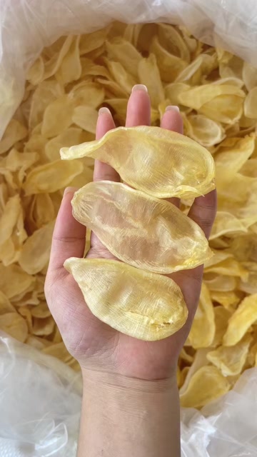 本港小白花胶足干，泡发有弹性，口感爽口弹牙不腥颜色好经济实惠