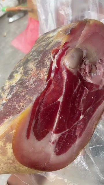 昆明云南老火腿 自然晾干