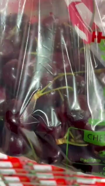 昆明桑提娜3J个头大又黑10斤装，价格230量大从优