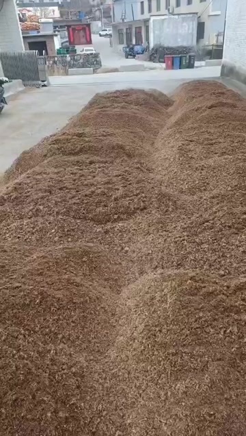 阜平县自家酒坊，红枣酒糟，适用于牛羊