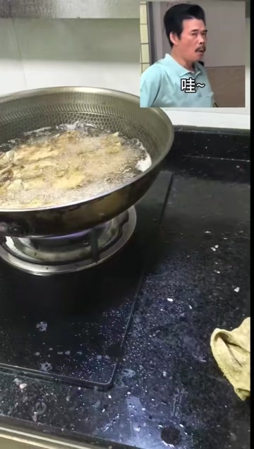 五华县自产自销，河里网的小鱼，土鲮，红眼炸的。黑肚全部清干净的！