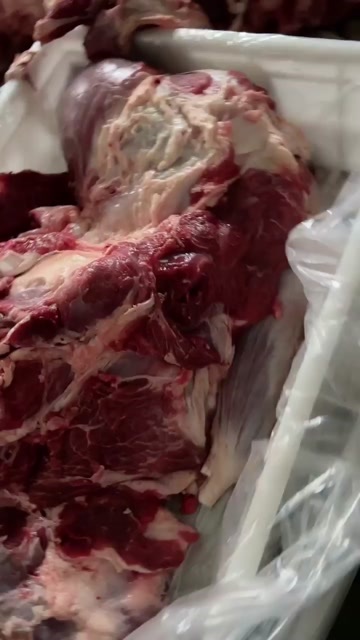 牛肉，四分体，无注水精修，全部位整肉，去骨速冻牛前牛后