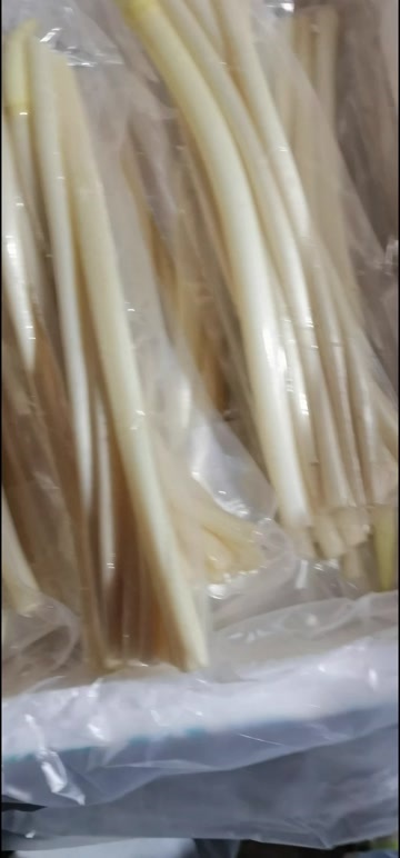 湖北藕带，A货真空包装净含量200g，可按需求定制。