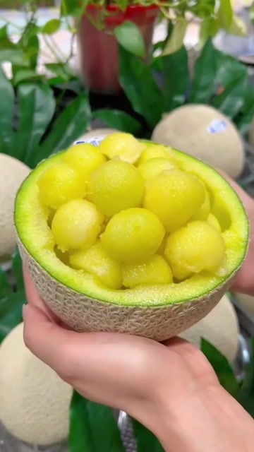 三亚网纹蜜瓜新鲜冰淇淋哈密瓜当季新鲜水果甜瓜整箱玫珑蜜瓜