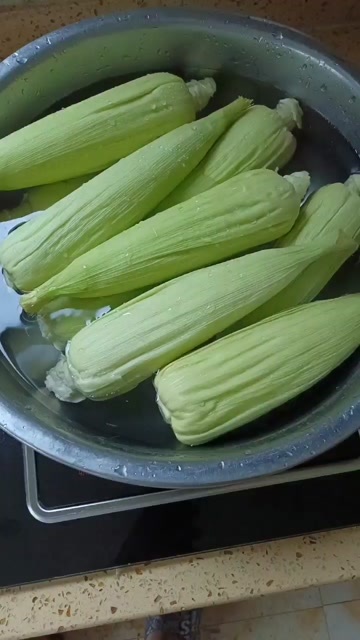 兴义市万糯2000
