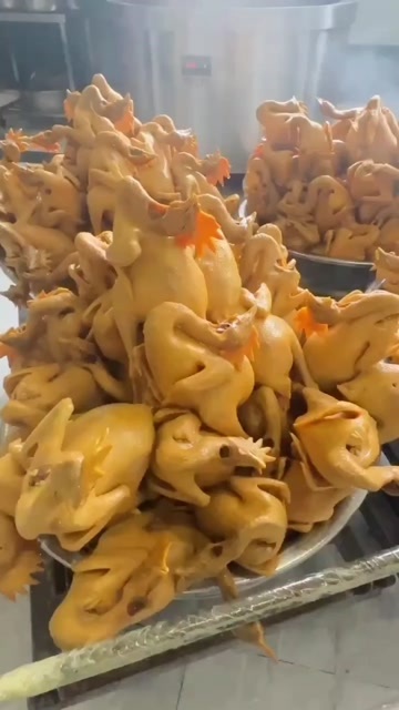 南宁五指毛桃盐焗鸡