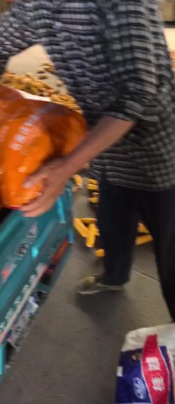 唐河县湖北玉米棒，全部断酱红轴，