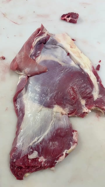 大厂县国产牛肉，纯干牛腩。健康好牛出好肉。番茄牛腩，红萝卜炖牛腩。