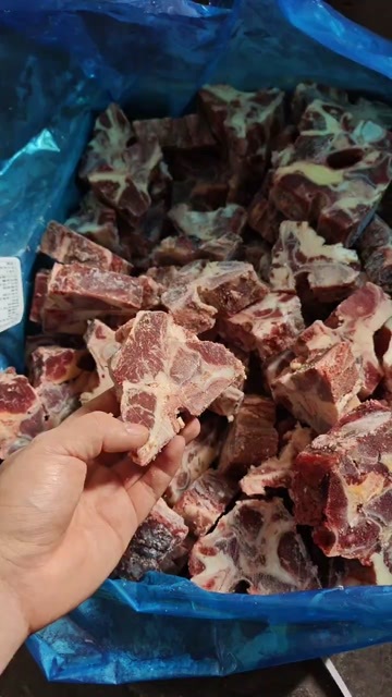 临沂福利产品牛脊骨6元一斤含肉量可以，福利款，各位老板抓紧