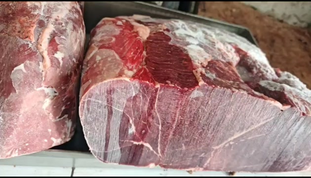 鲜冻牛肉前后腿