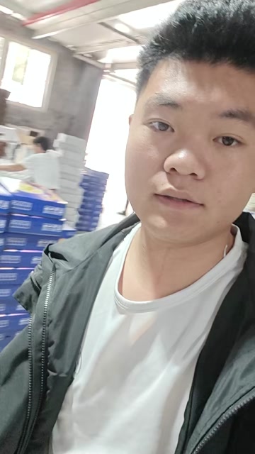 秋月梨礼盒大量供应，有需要的老板欢迎合作，保质保量，产地直供