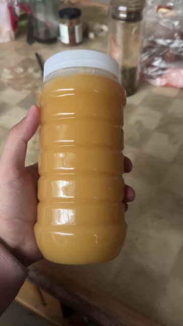 天然纯蜂蜜，不加水不加糖