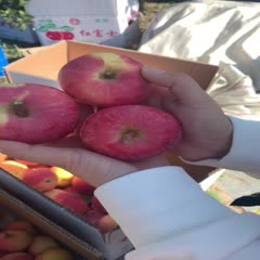 红富士苹果  富士苹果种植20年经验，位于北京市门头沟雁翅镇太子墓产区，